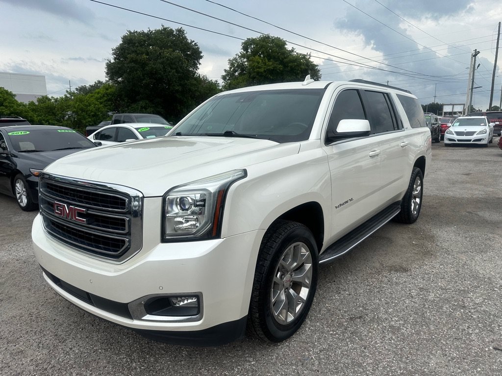Used 2015 GMC Yukon XL SLT w/ Open Road Package RWD image 3
