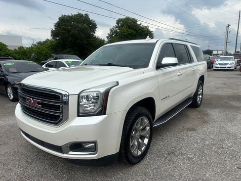 Used 2015 GMC Yukon XL SLT w/ Open Road Package RWD image 3