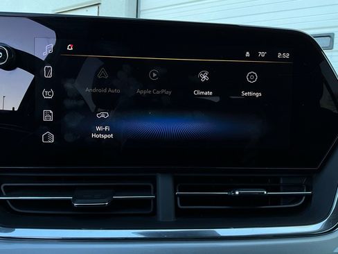 Used 2025 Chevrolet Trax LT image 27