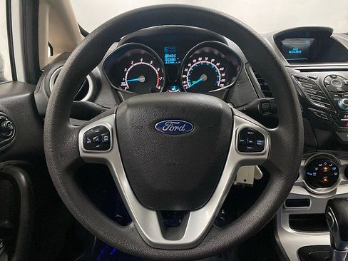 Used 2017 Ford Fiesta SE image 17