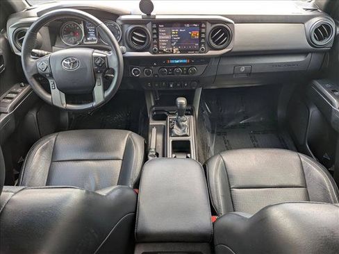 Used 2021 Toyota Tacoma TRD Sport w/ TRD Premium Sport Package image 17