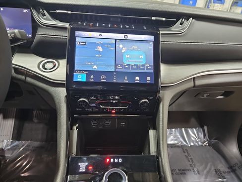 Used 2023 Jeep Grand Cherokee L Limited image 22