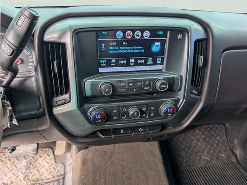 Used 2017 Chevrolet Silverado 1500 LT w/ All Star Edition image 16