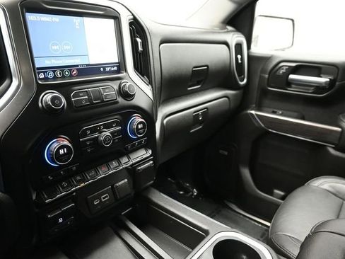 Used 2019 Chevrolet Silverado 1500 LTZ image 31