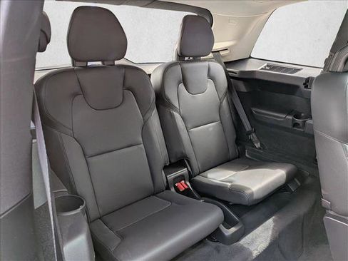 Used 2023 Volvo XC90 T8 Plus w/ Protection Package Premier image 21
