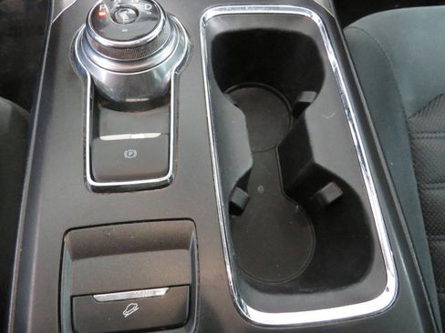 Used 2018 Ford Fusion SE image 21