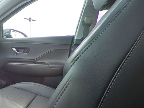 Certified 2025 Hyundai Kona Limited FWD image 32