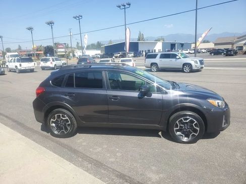 Used 2016 Subaru Crosstrek 2.0i Limited AWD/4WD image 5