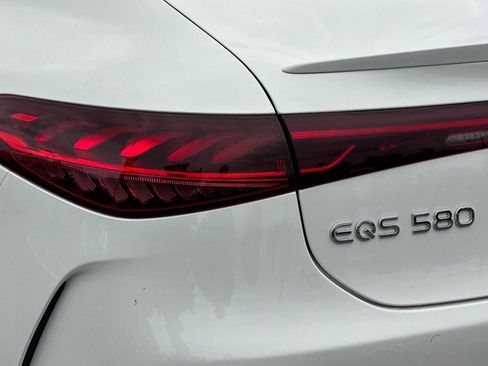 Certified 2023 Mercedes-Benz EQS 580 4MATIC Sedan image 12