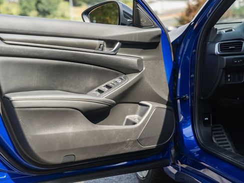 Used 2022 Honda Accord Sport image 34