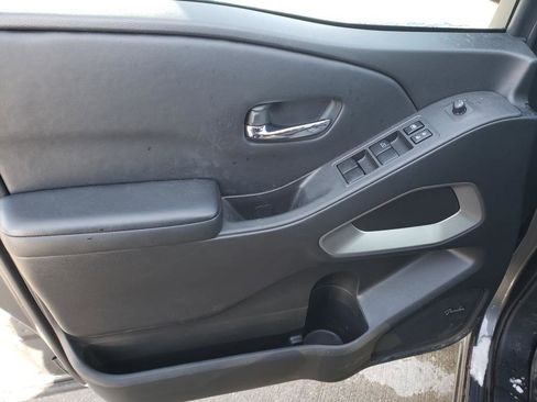 Certified 2025 Nissan Frontier SV w/ SV Convenience Package image 14