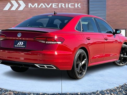 Used 2021 Volkswagen Passat 2.0T R-Line image 5