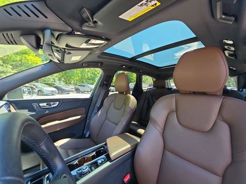 Used 2023 Volvo XC60 B5 Plus w/ Protection Package Premier FWD image 22