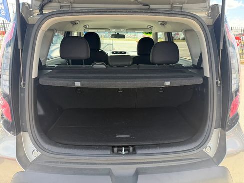 Used 2015 Kia Soul + FWD image 15