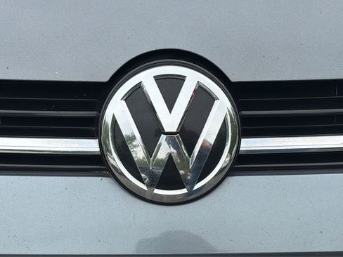 Used 2019 Volkswagen Golf S FWD image 26