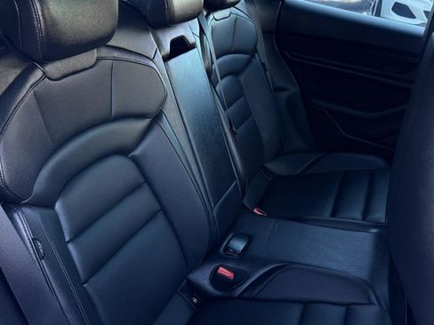 Used 2021 Porsche Taycan 4S image 39