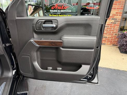 Used 2021 GMC Sierra 1500 SLT w/ SLT Premium Package AWD/4WD image 24