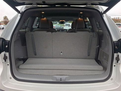 Used 2019 Toyota Highlander XLE image 27