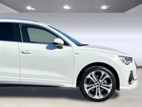 Used 2020 Audi Q3 2.0T Premium Plus w/ Premium Plus Package image 35