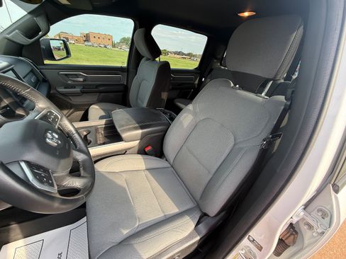 Used 2022 RAM 1500 Big Horn AWD/4WD image 10