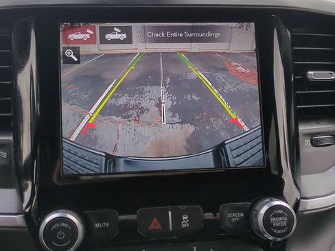 Used 2019 RAM 3500 Big Horn image 26