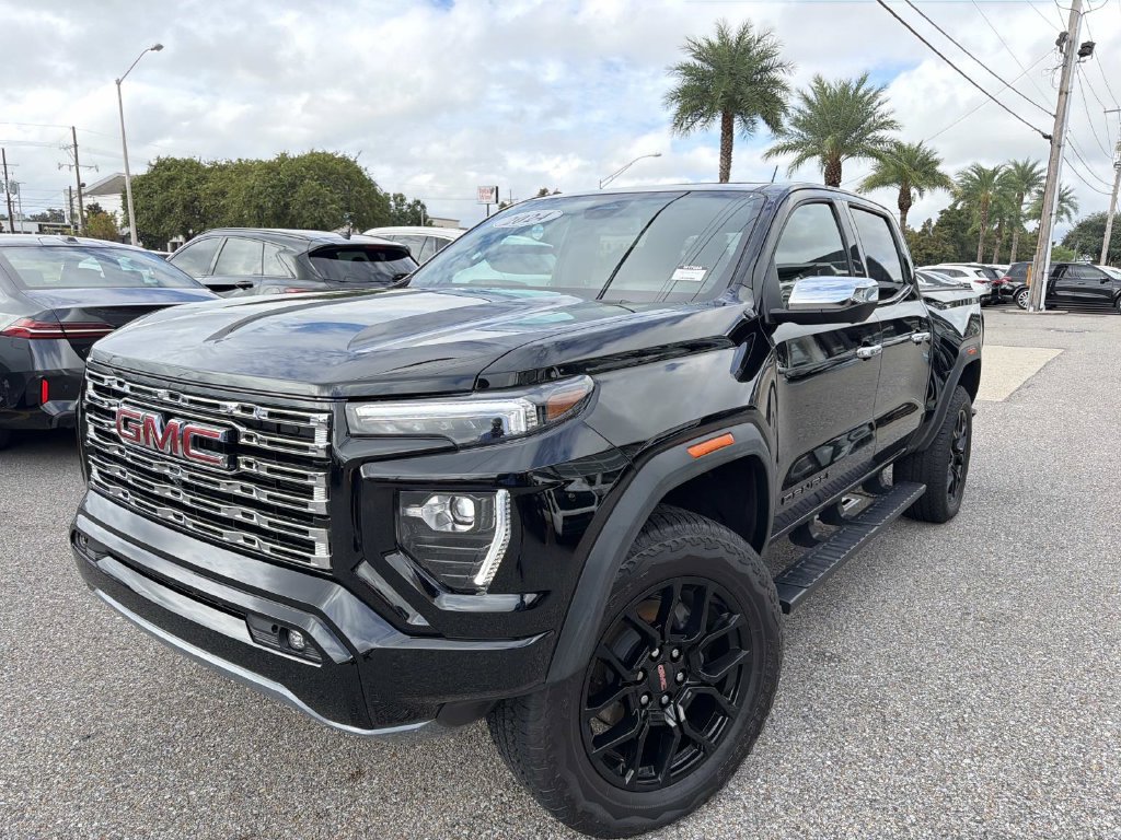 Used 2024 GMC Canyon Denali w/ LPO, Denali Black Edition AWD/4WD image 3