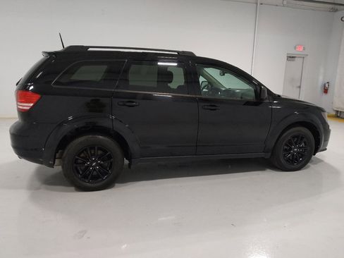 Used 2020 Dodge Journey SE w/ Blacktop Package FWD image 10