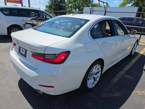 Used 2025 BMW 330i Sedan RWD image 2