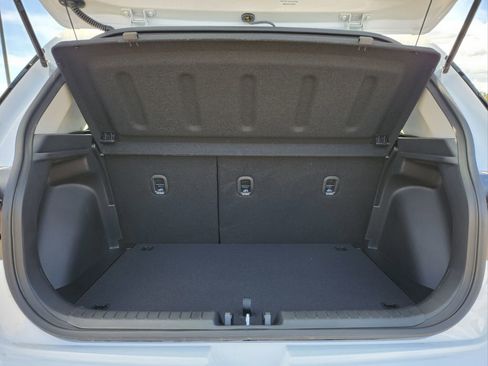 New 2026 Hyundai Venue SEL FWD image 13