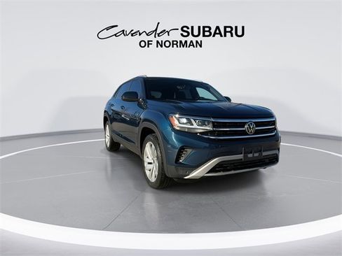 Used 2021 Volkswagen Atlas Cross Sport SE image 3