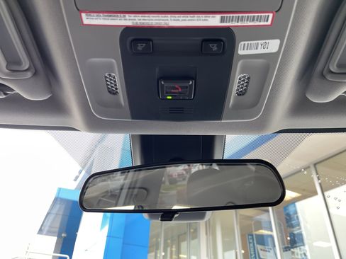 Used 2022 Toyota Camry LE image 22