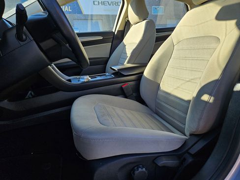 Used 2020 Ford Fusion S image 15