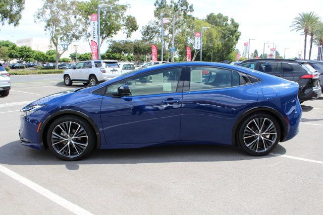 Certified 2023 Toyota Prius XLE FWD image 6