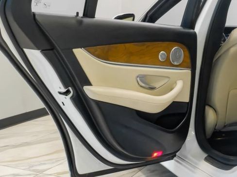 Used 2018 Mercedes-Benz E 300 image 53
