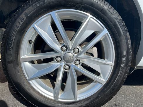 Used 2018 Audi Q3 2.0T Premium Plus w/ Premium Plus Package AWD/4WD image 35