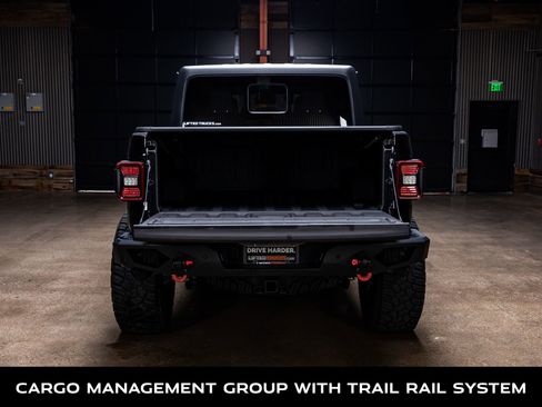Used 2020 Jeep Gladiator Rubicon AWD/4WD image 8