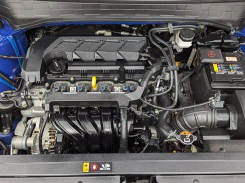 Used 2023 Hyundai Venue Limited image 30