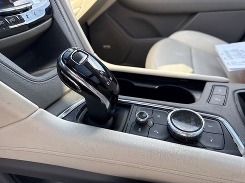 Used 2023 Cadillac XT6 Premium Luxury w/ Technology Package image 26