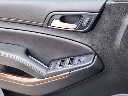 Used 2019 Chevrolet Tahoe LT AWD/4WD image 6