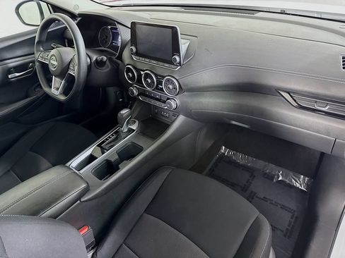 Certified 2024 Nissan Sentra SV FWD image 30
