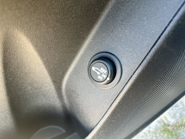 Used 2024 Chevrolet Equinox LT w/ LPO, Floor Liner Package FWD image 55