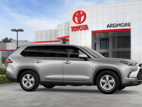 New 2026 Toyota Grand Highlander AWD image 31