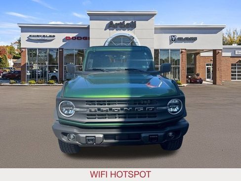 Used 2022 Ford Bronco Black Diamond image 3