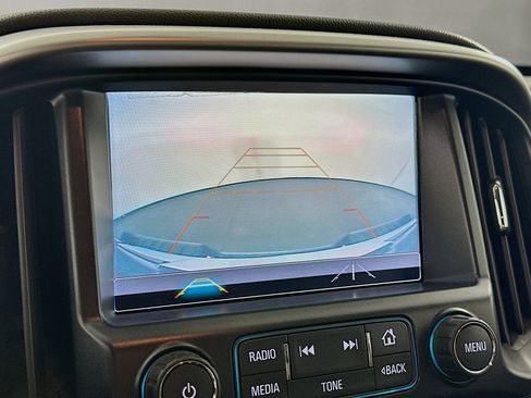 Used 2018 Chevrolet Colorado LT AWD/4WD image 22