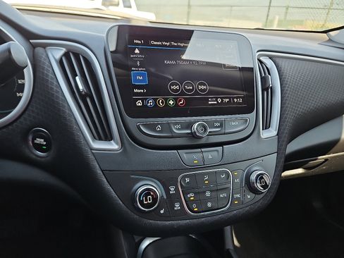 Used 2023 Chevrolet Malibu LT image 10