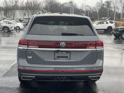Certified 2025 Volkswagen Atlas SE w/ Panoramic Sunroof Package image 6
