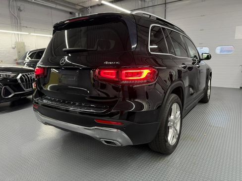 Used 2021 Mercedes-Benz GLB 250 4MATIC image 8