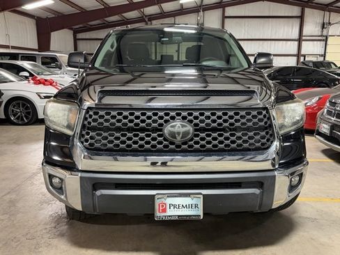 Used 2018 Toyota Tundra SR5 image 2