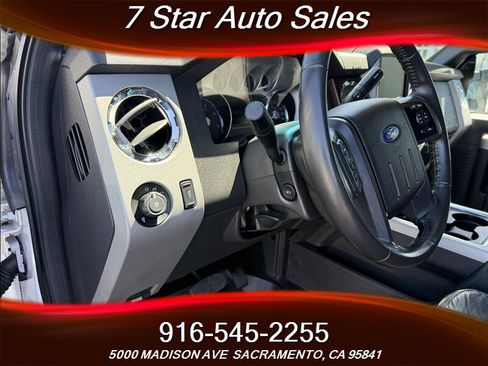 Used 2014 Ford F250 Lariat w/ Lariat Ultimate Package AWD/4WD image 9