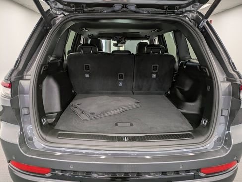 Used 2024 Jeep Grand Cherokee Altitude image 24